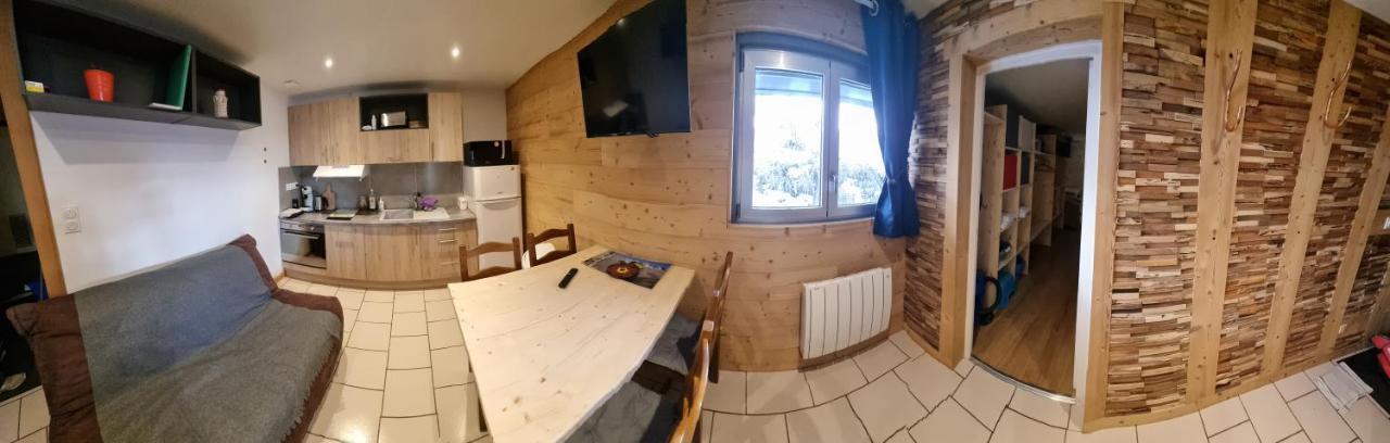 L'Ourson Apartment Лес дьо Алпс Екстериор снимка